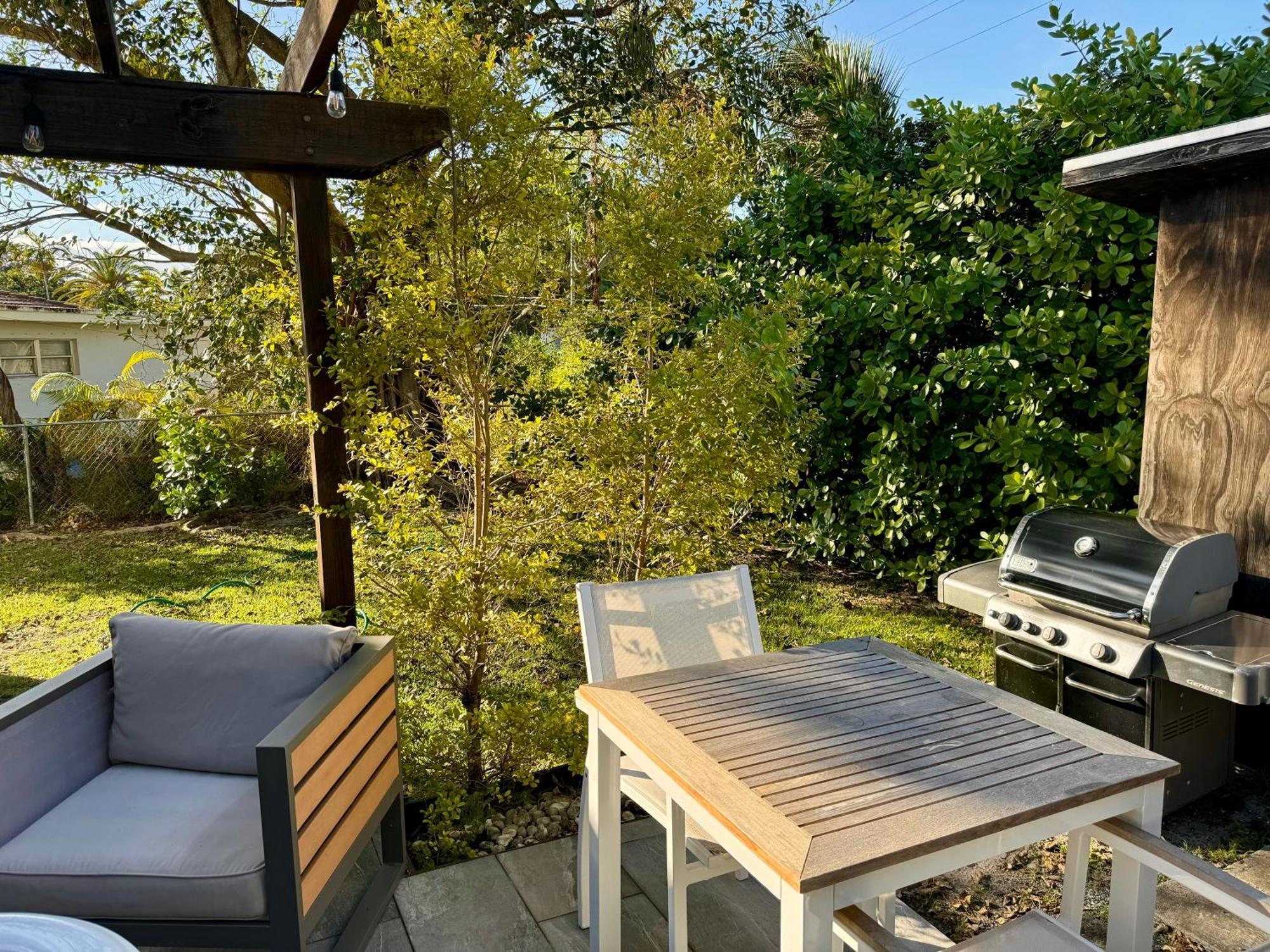 Hot Tub House On Golf Course! 10 Mins To The Beach Miami Luaran gambar